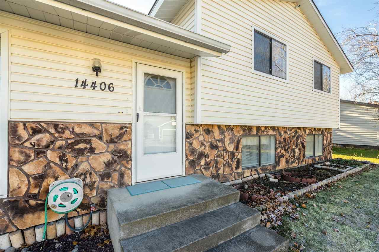 14406 7TH Ave - Photo 1