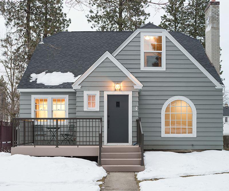618 28 Ave - Photo 1