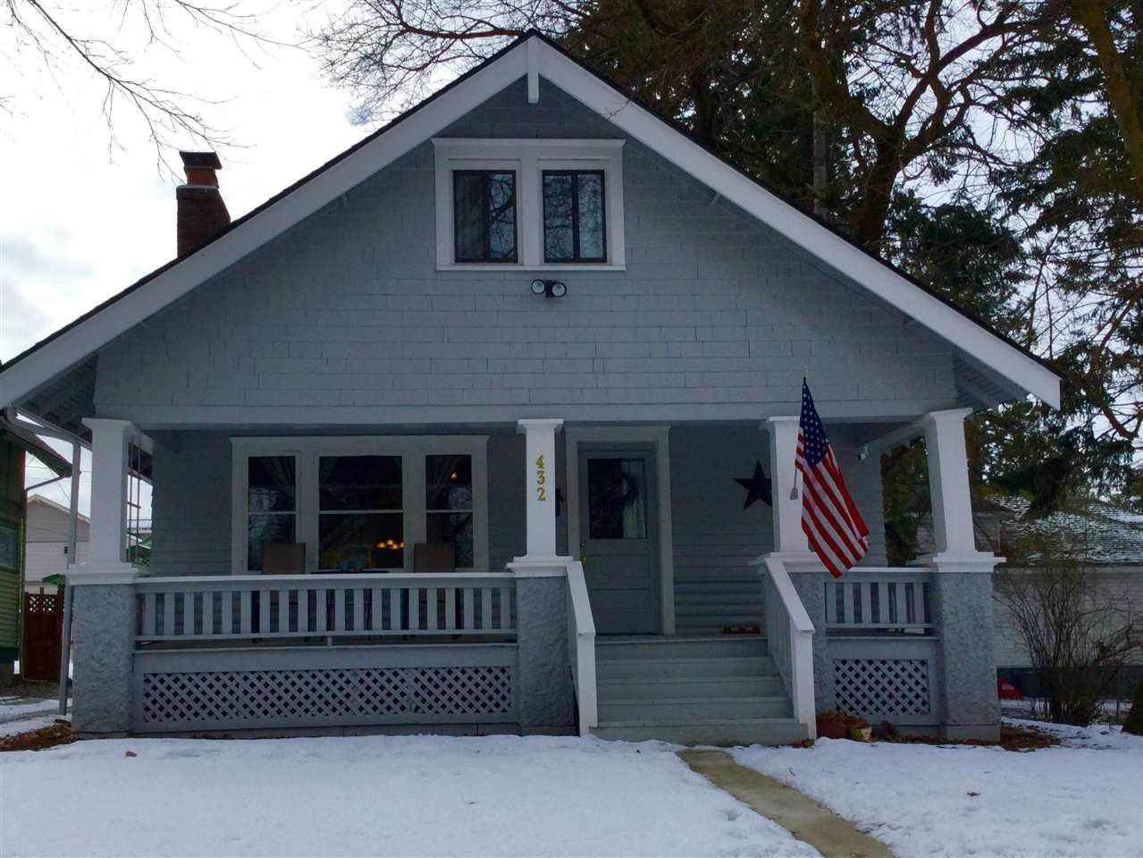 432 27th Ave - Photo 1