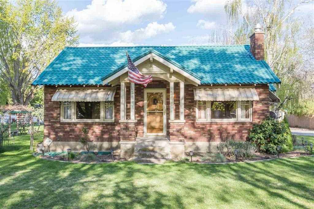 306 Farr Rd - Photo 1