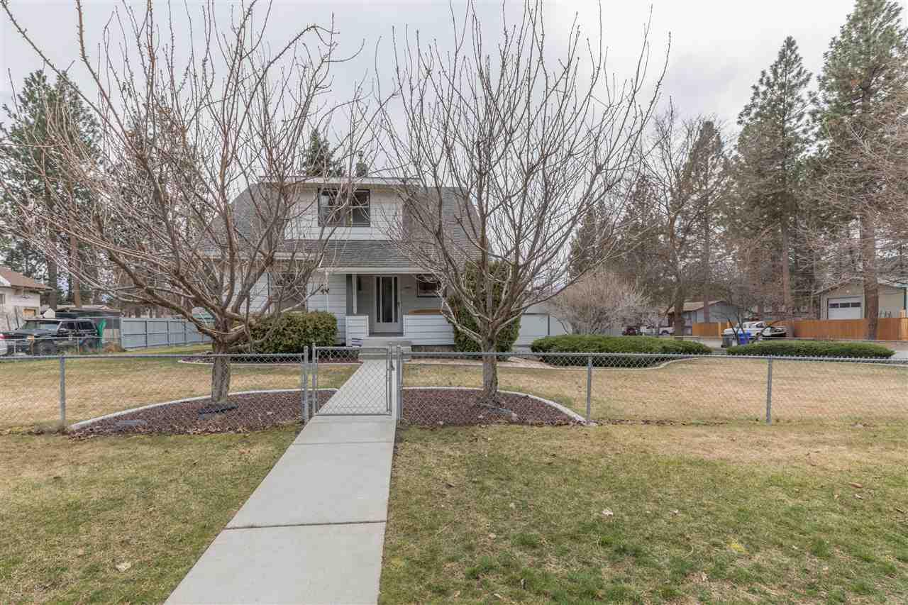 10402 15th Ave - Photo 1