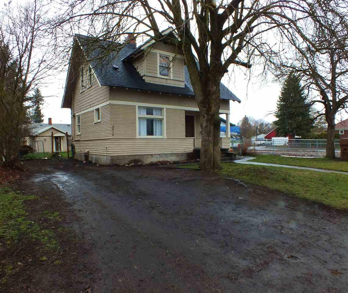 2410 Mission Ave - Photo 1