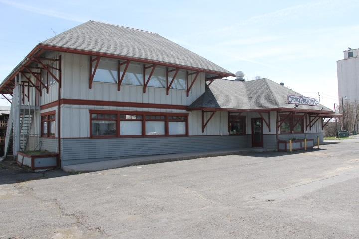 809 1st Ave - Photo 1