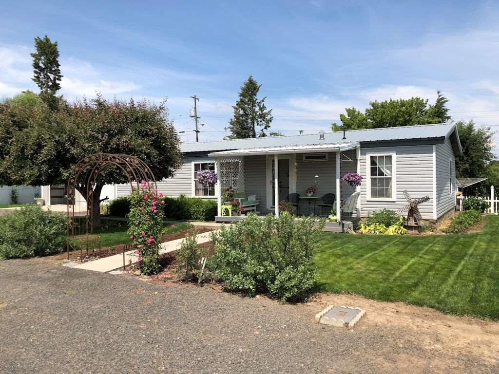 302 Marshall St - Photo 1