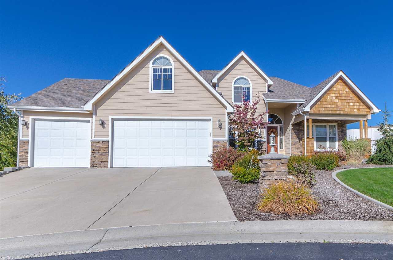 2412 Boulder Ln - Photo 1