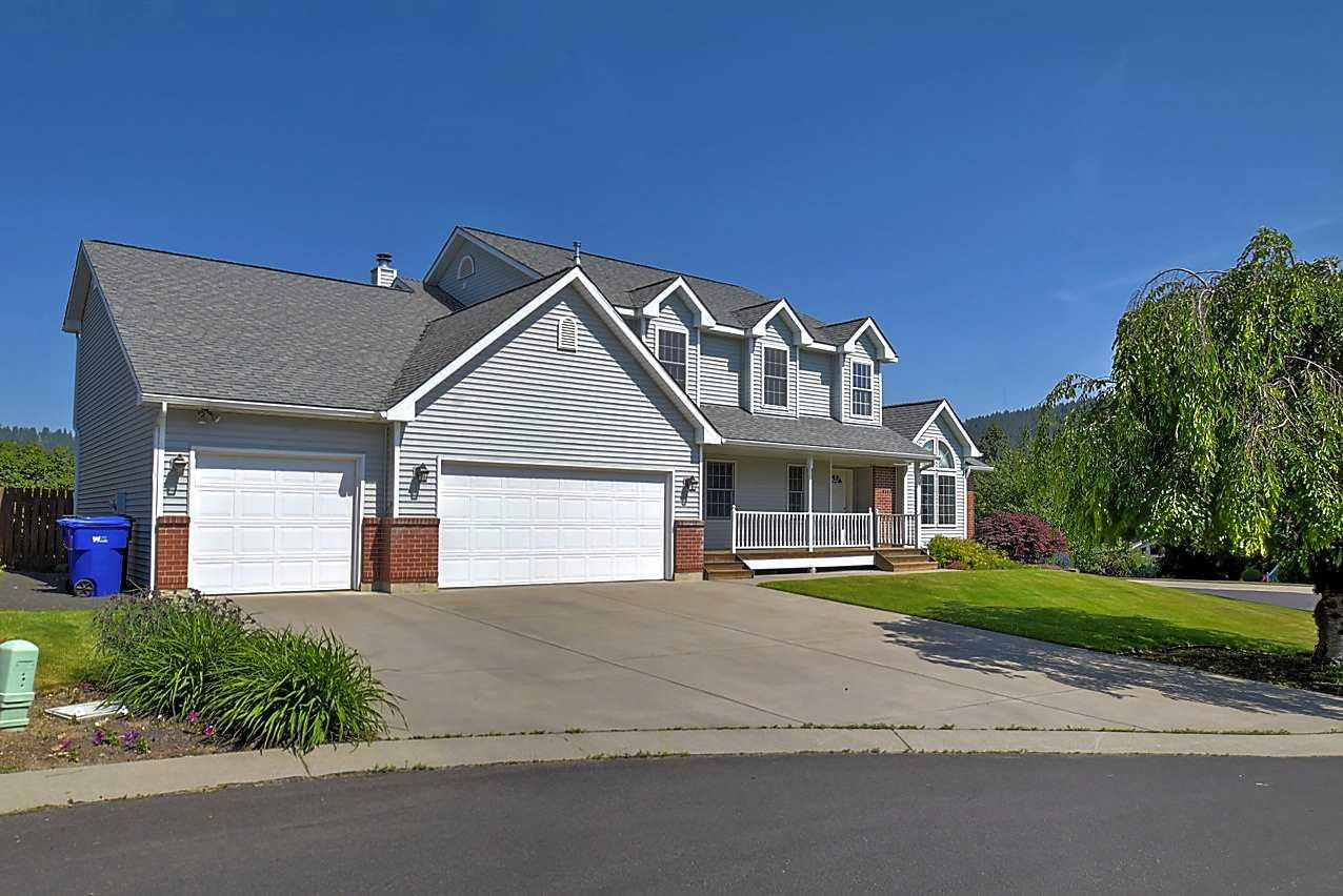 4321 Cherry Ln - Photo 1