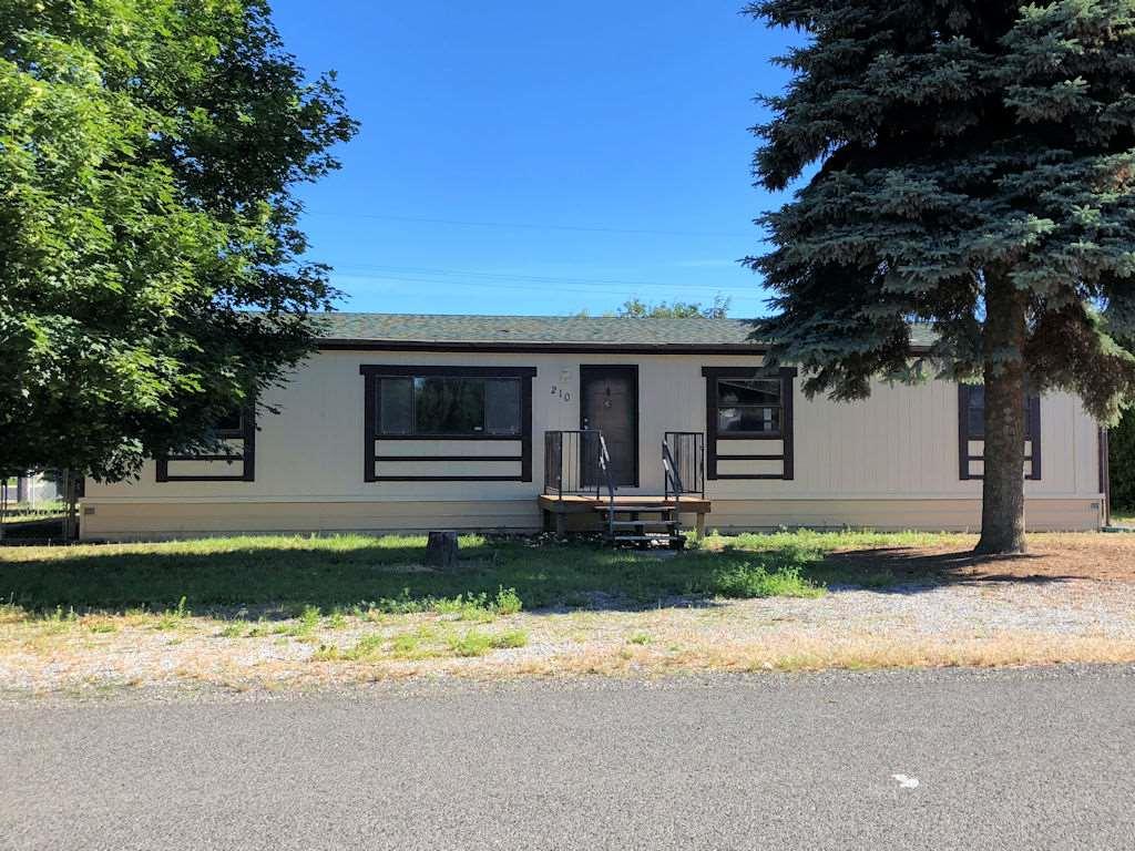 210 Main St - Photo 1