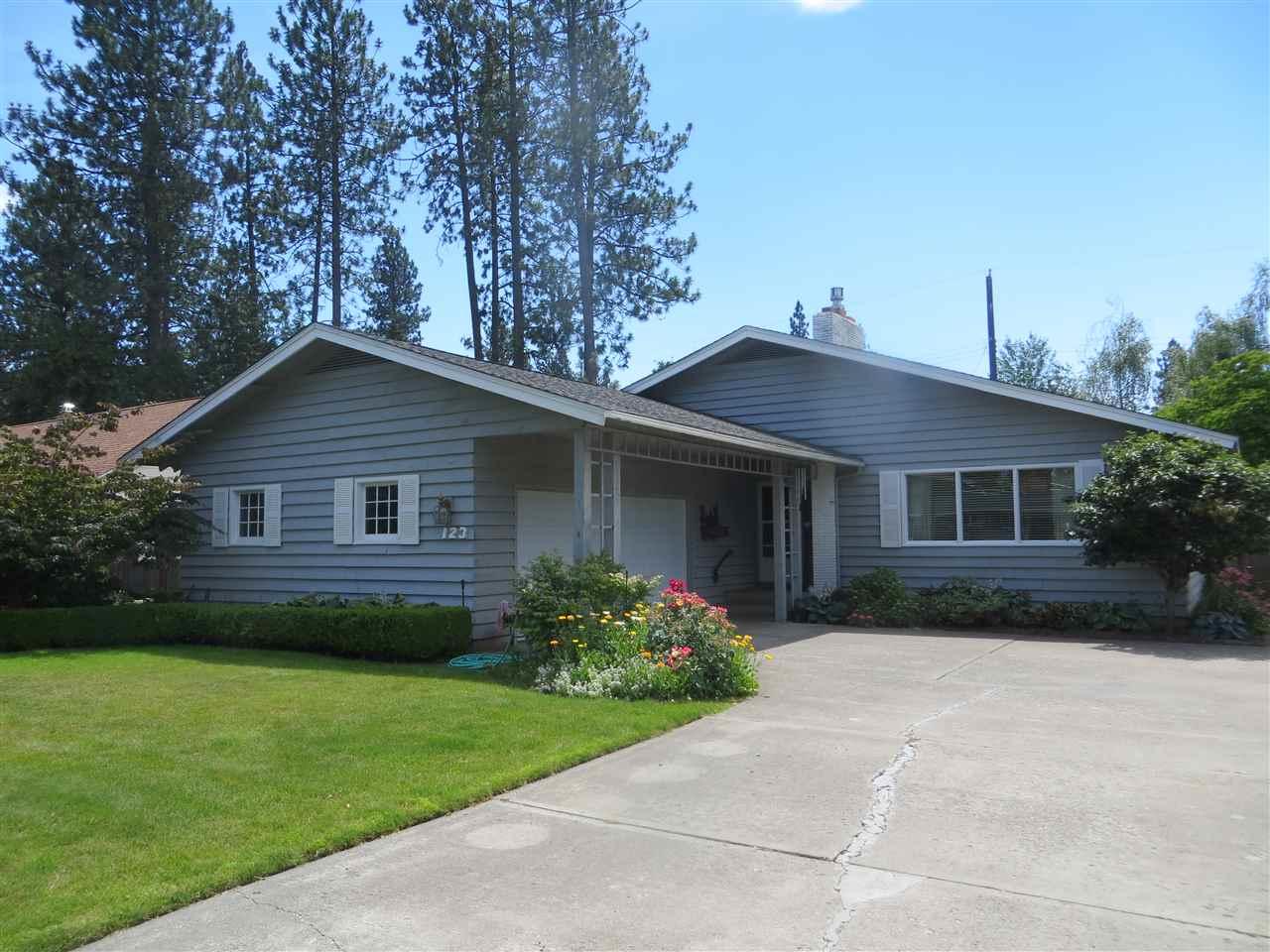 123 39TH Ave - Photo 1