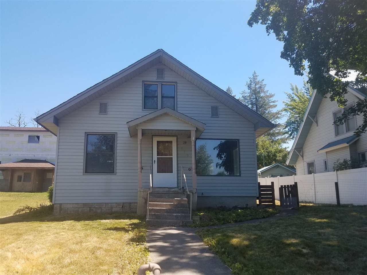 323 Josephine St - Photo 1