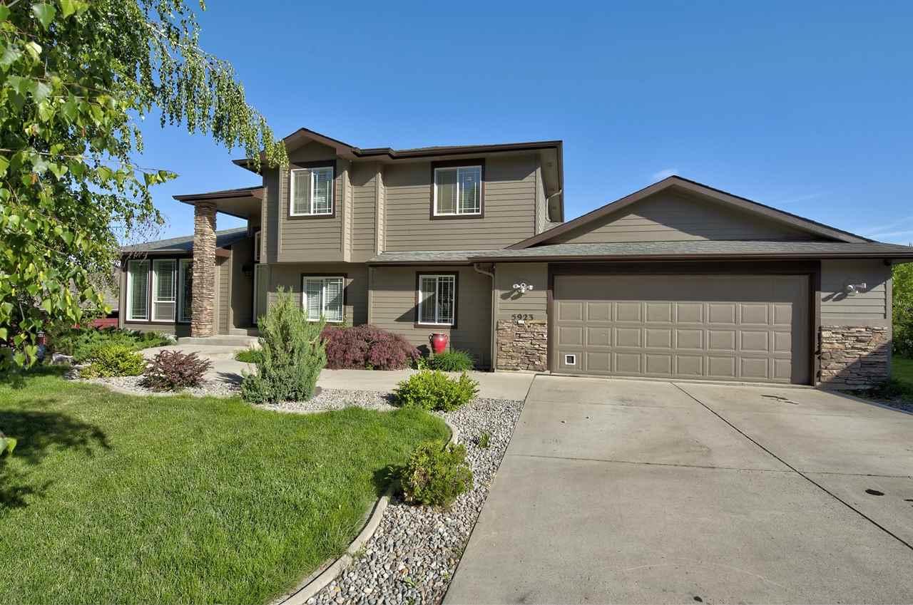 5923 Vista Grande Dr - Photo 1