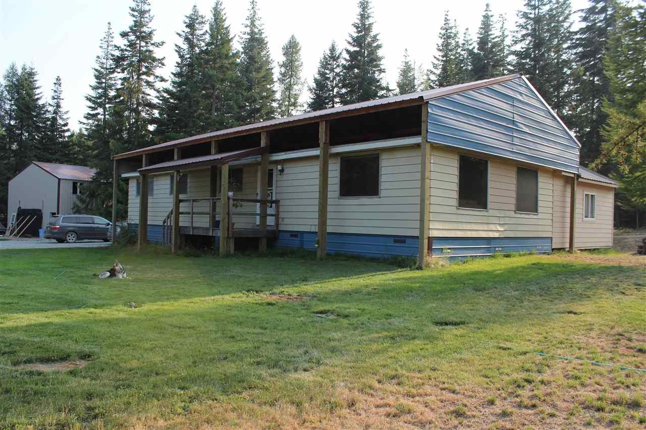 563 Hillcrest Ln - Photo 1