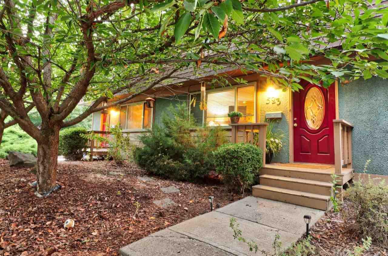 521 & 523 11th Ave - Photo 1