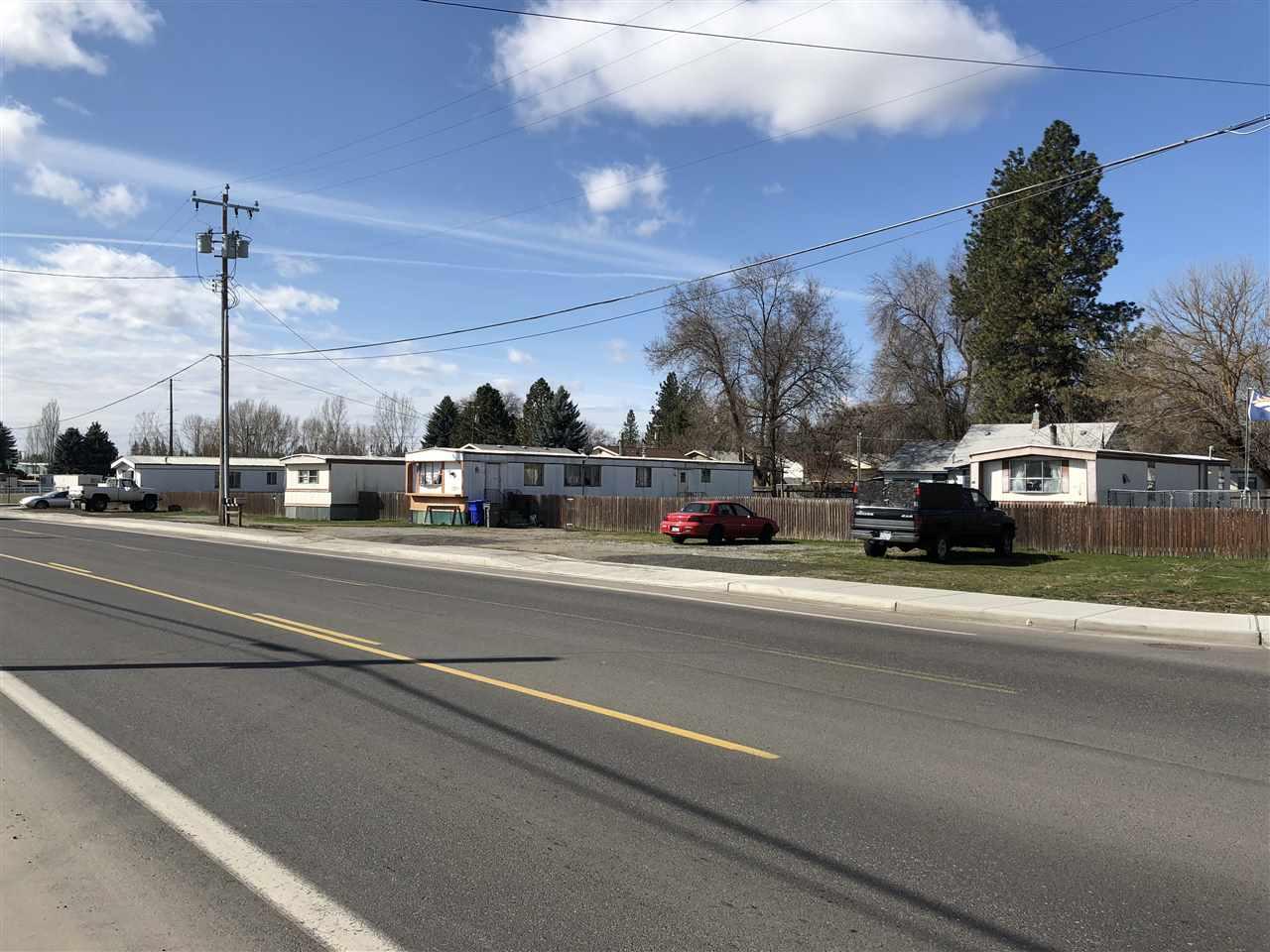 11813 Market St - Photo 1