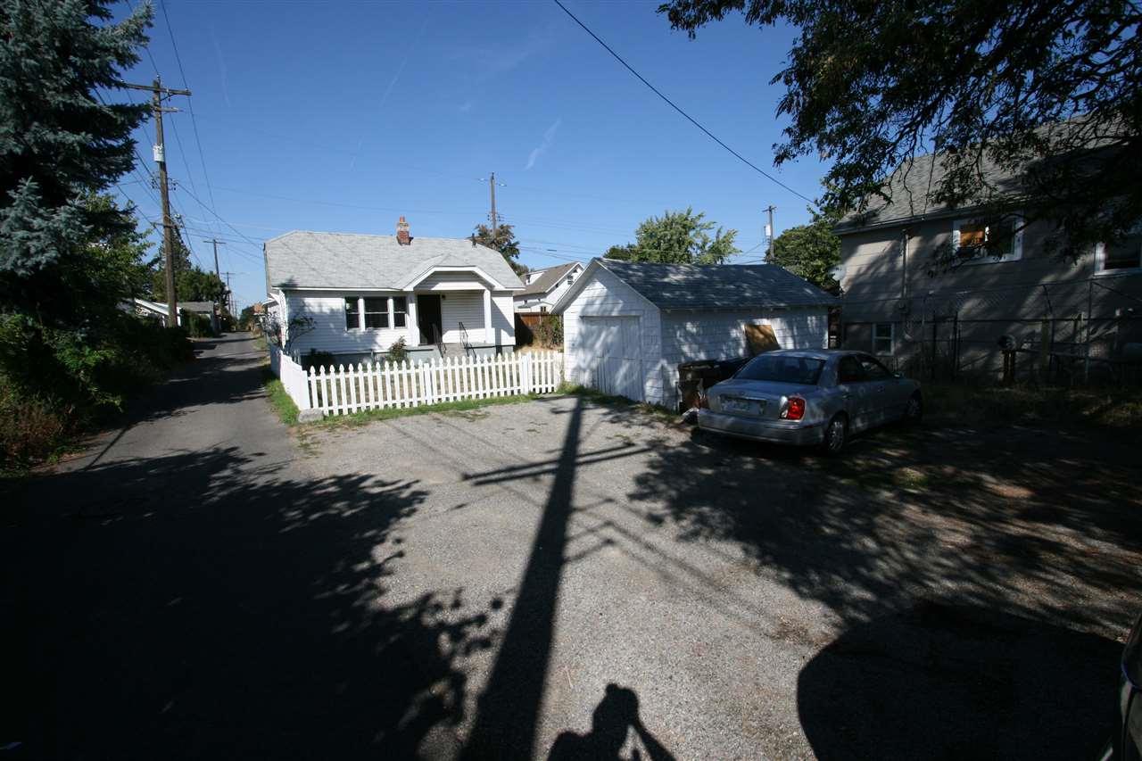 3911 Crestline St - Photo 1