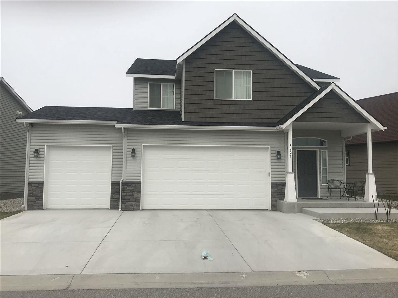 8647 Oak St - Photo 1