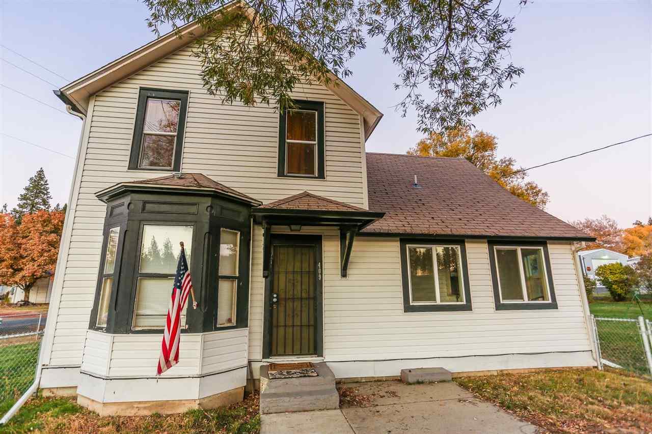 409 1st St - Photo 1