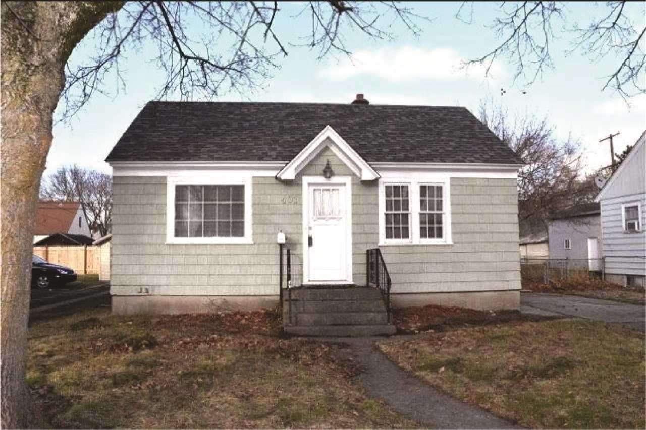 401 Princeton Ave - Photo 1