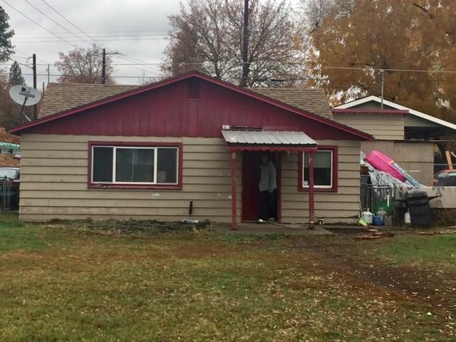 1528 Fairview Ave - Photo 1