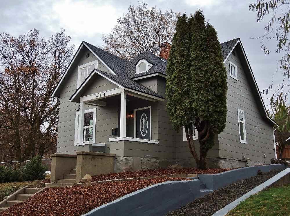 614 Hartson Ave - Photo 1