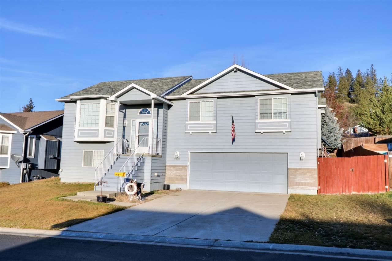 6828 Oxford Ln - Photo 1