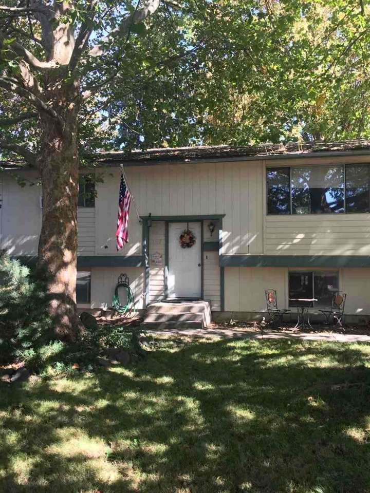 107 Pineview Ct - Photo 1