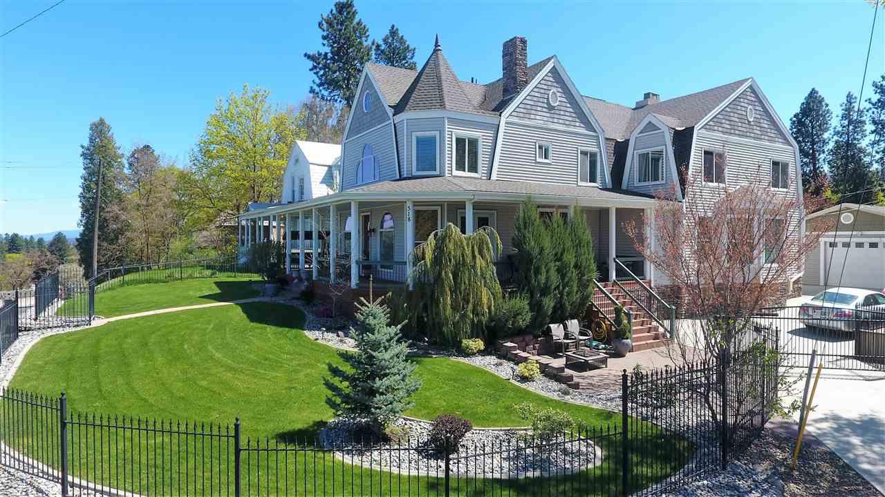 318 10TH Ave - Photo 1