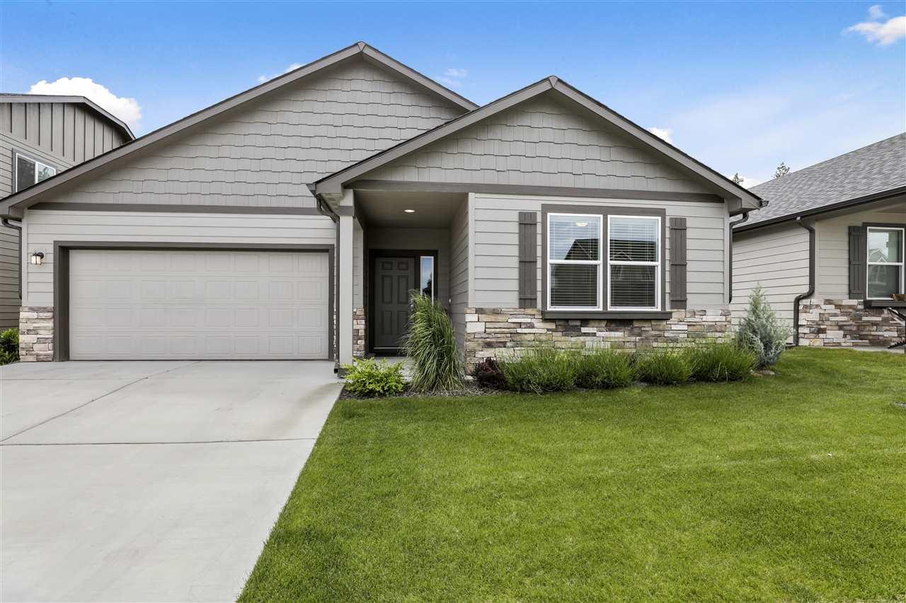 1407 Rogue River Ln - Photo 1