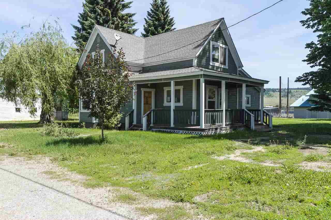 1015 Oak St - Photo 1