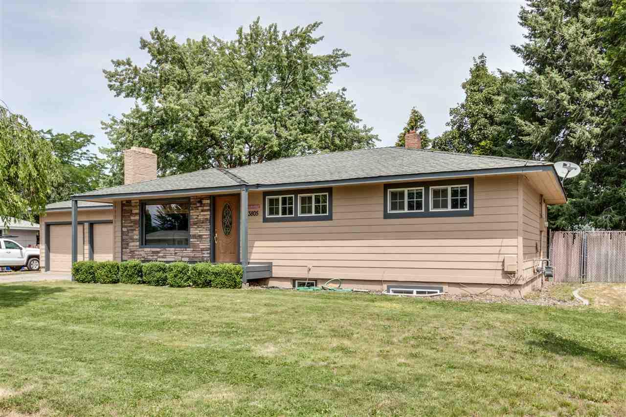 13805 Riverside Ave - Photo 1