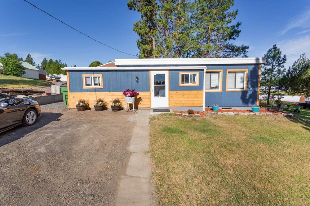 16 Maple St - Photo 1