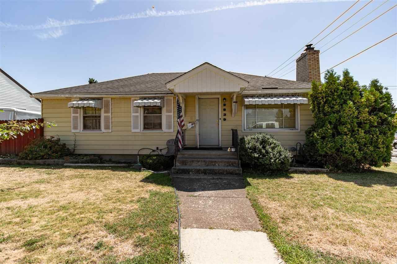 2839 Wellesley Ave - Photo 1