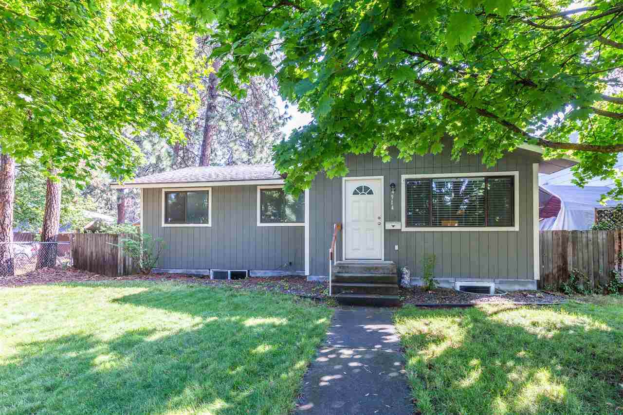4914 Maple St - Photo 1