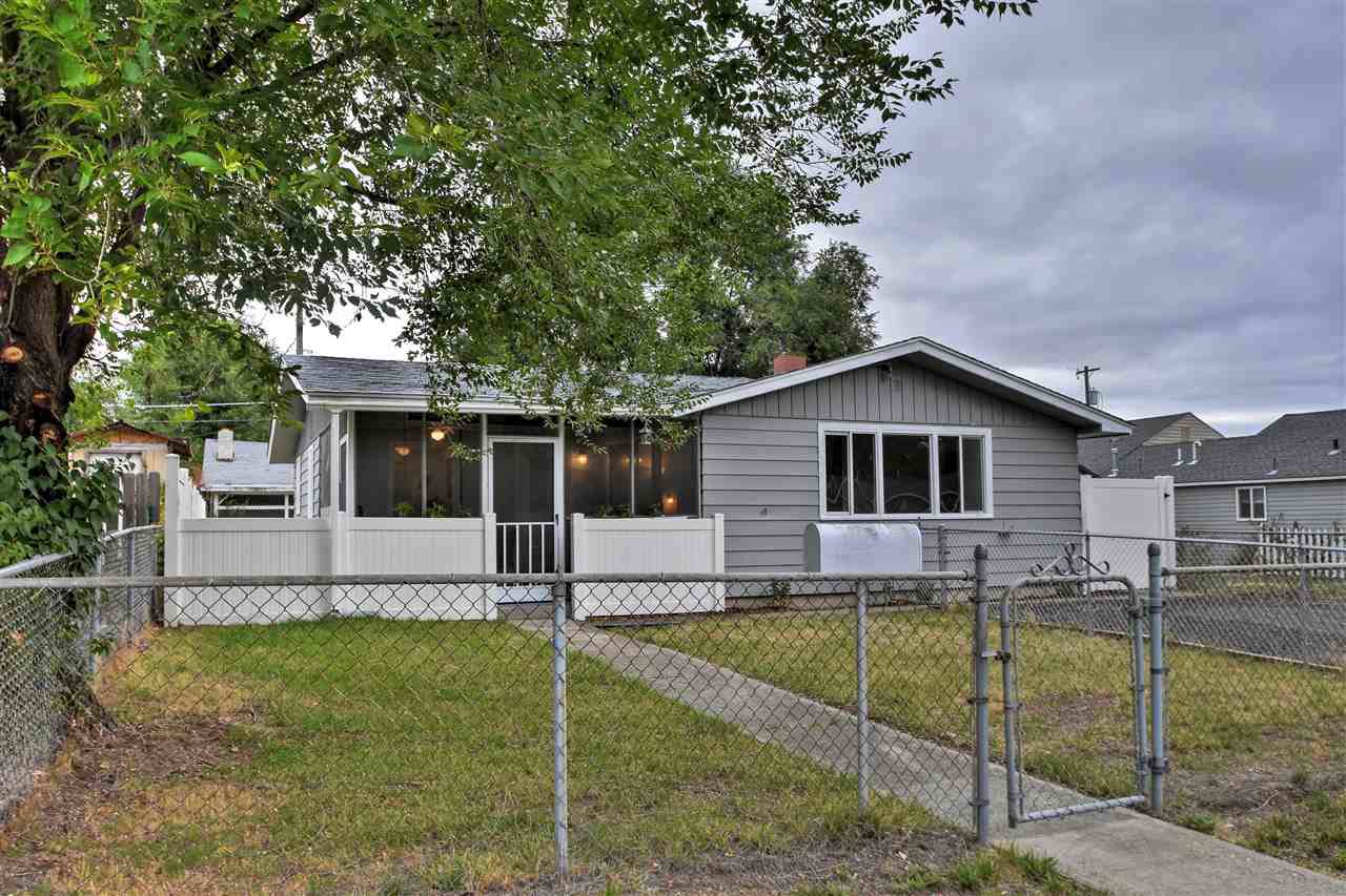 1643 Nebraska Ave - Photo 1