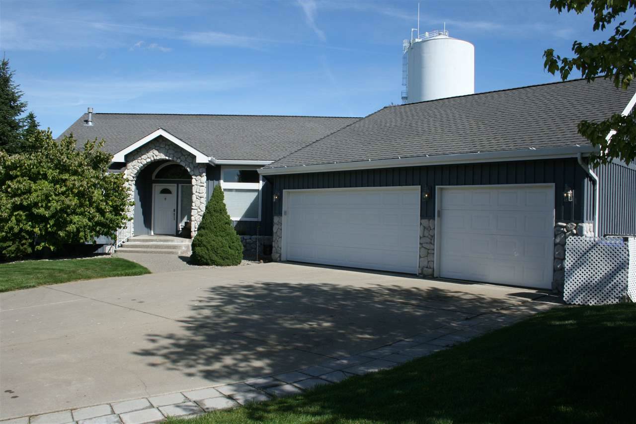 2405 Steen Rd - Photo 1