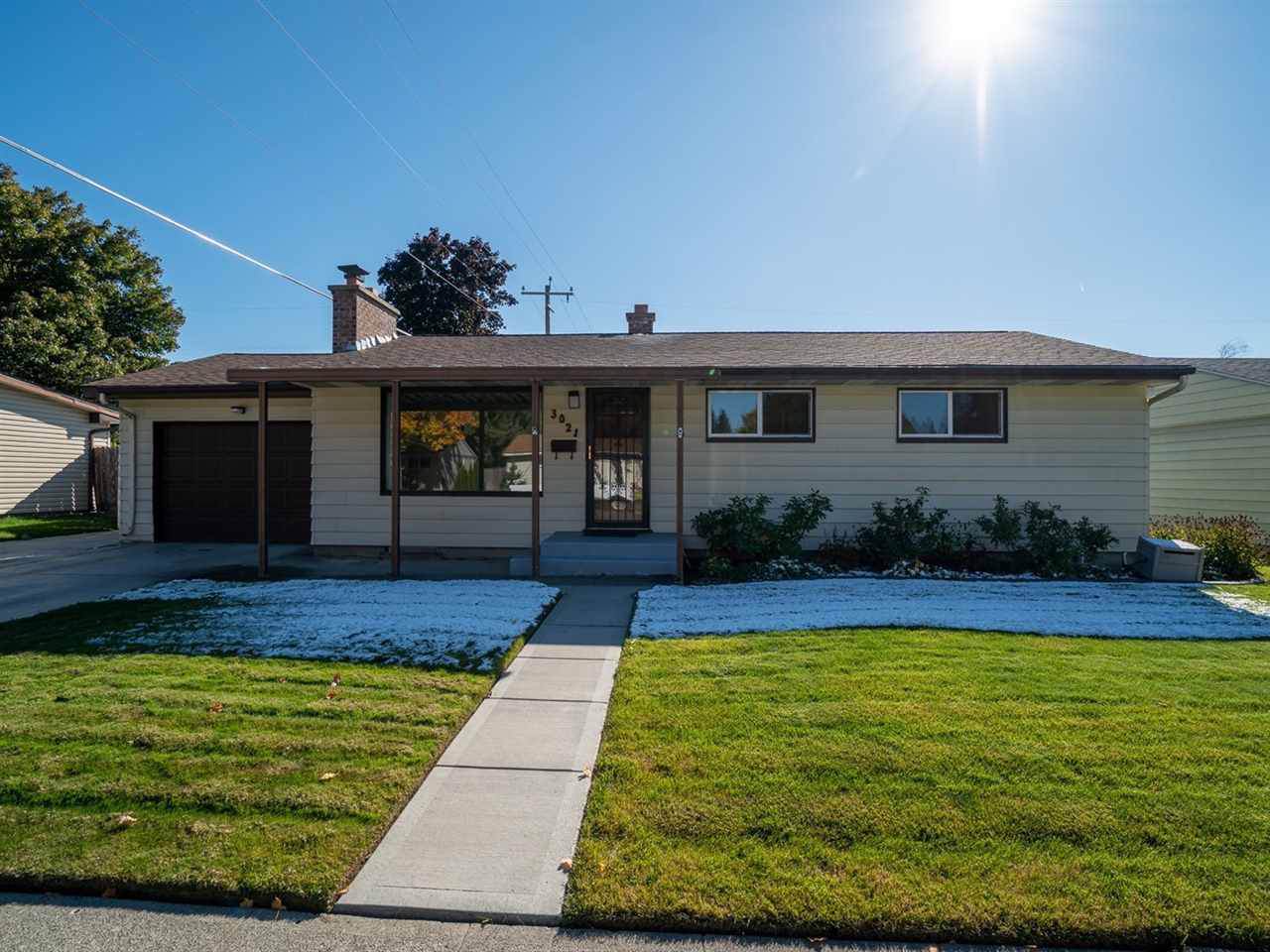 3021 Bismark Ave - Photo 1