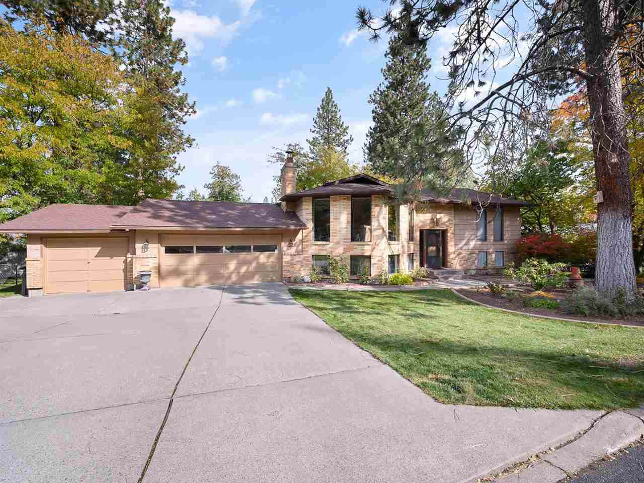 1807 Wardson Rd - Photo 1