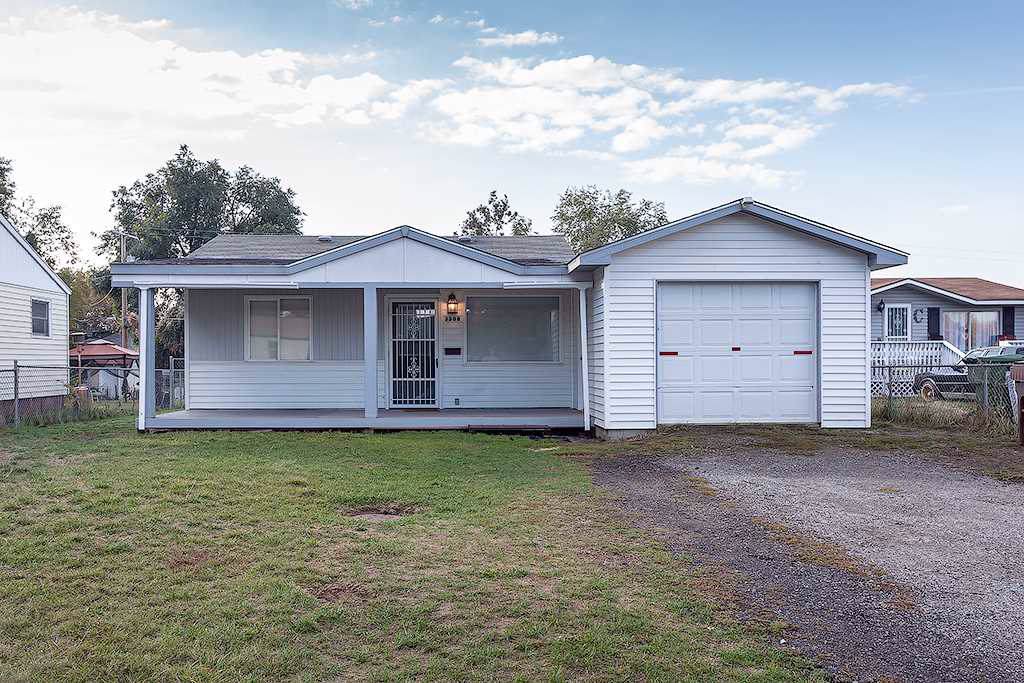3308 Jackson Ave - Photo 1