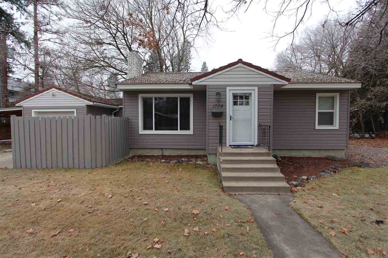 1704 Bernard St - Photo 1