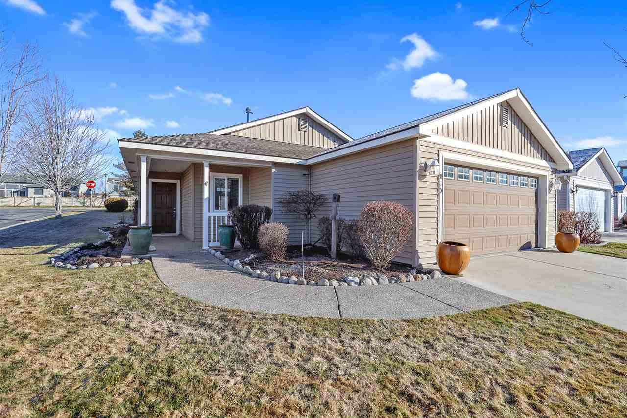 810 Tanglewood Ln - Photo 1