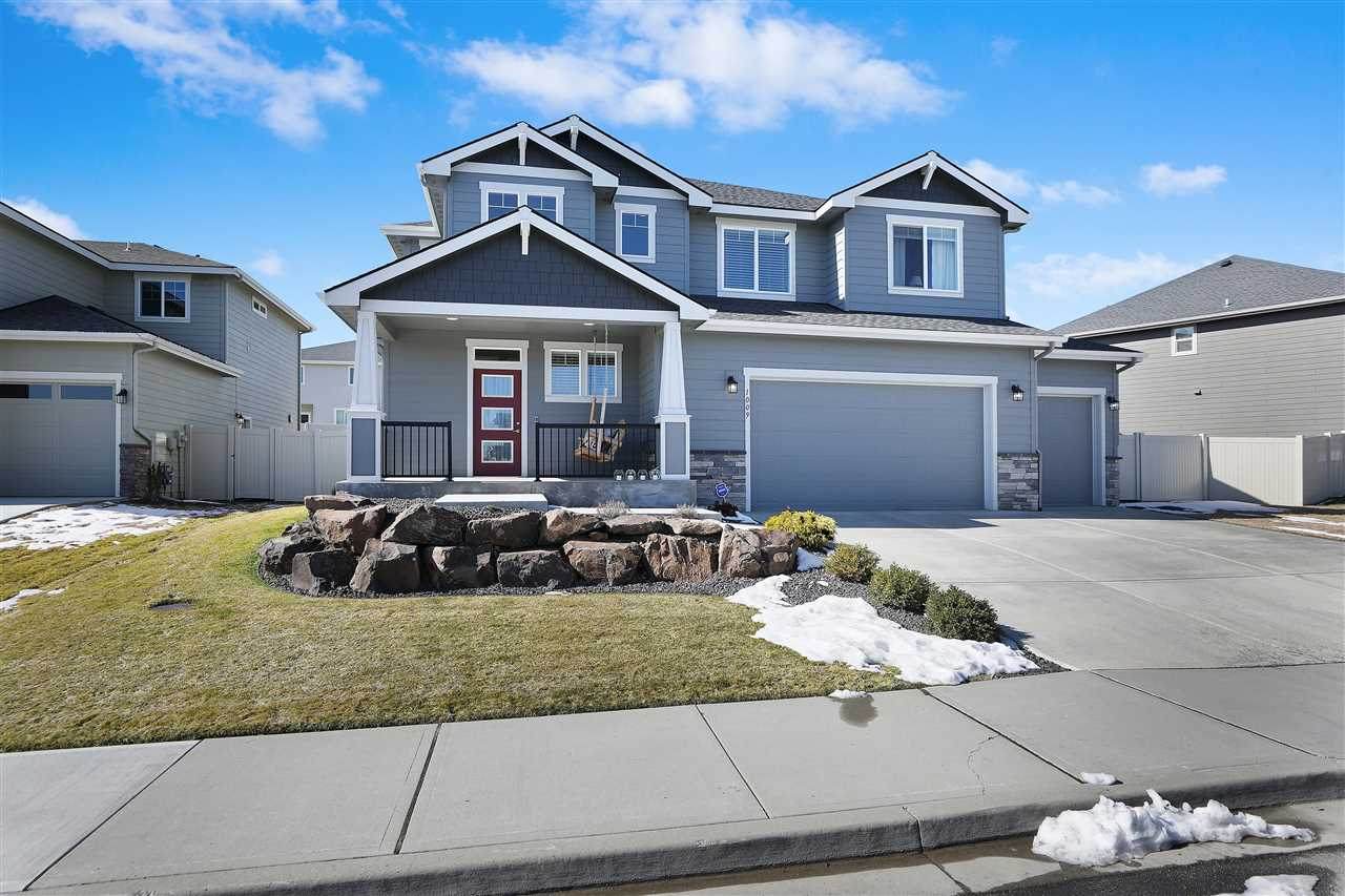 1009 Osprey Heights Dr - Photo 1