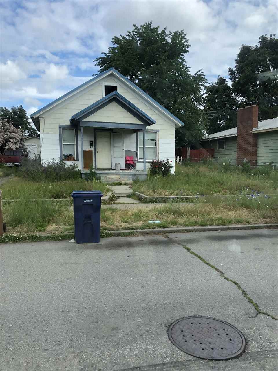 831 Liberty Ave - Photo 1