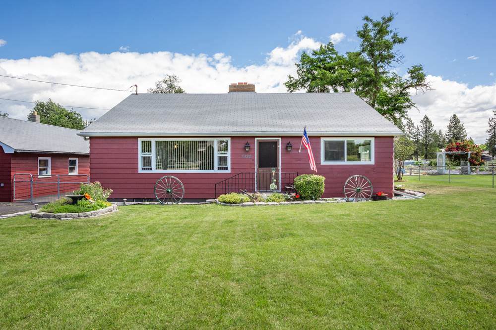 7722 Crestline Rd - Photo 1