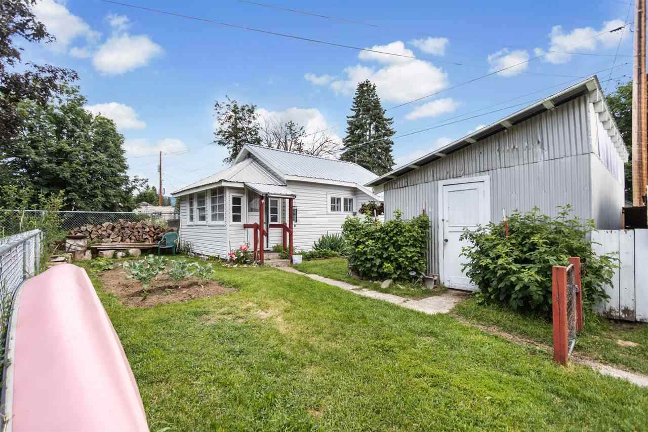 724 2nd St - Photo 1