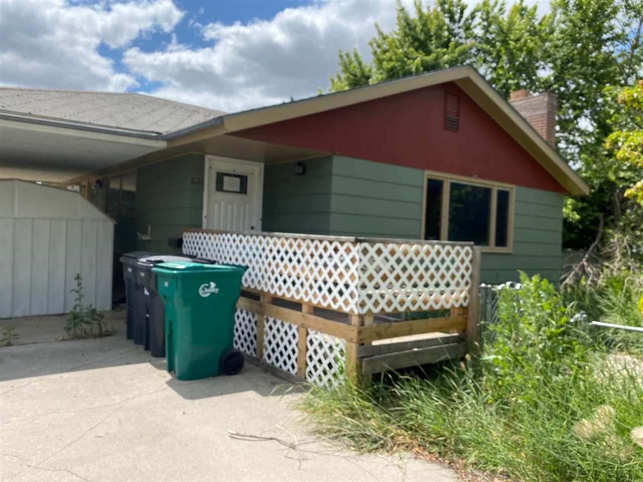 621 Salnave Rd - Photo 1