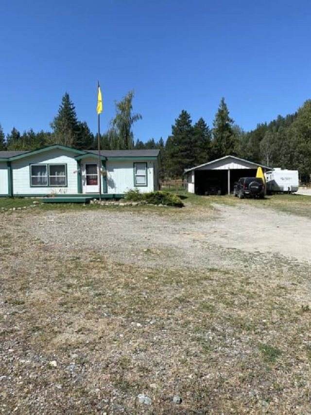 212 8th Ave - Photo 1
