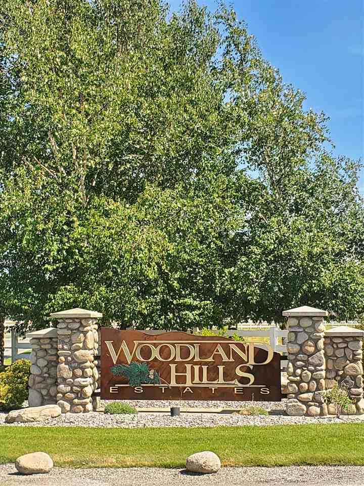 20724 Happy Trails Ln - Photo 1