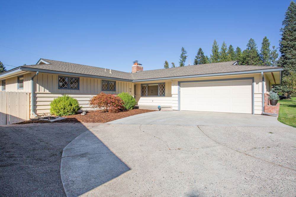 1923 36th Ave - Photo 1