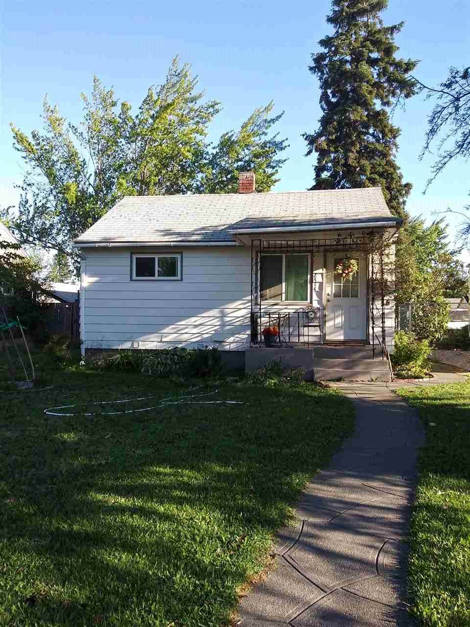 2414 Marshall Ave - Photo 1