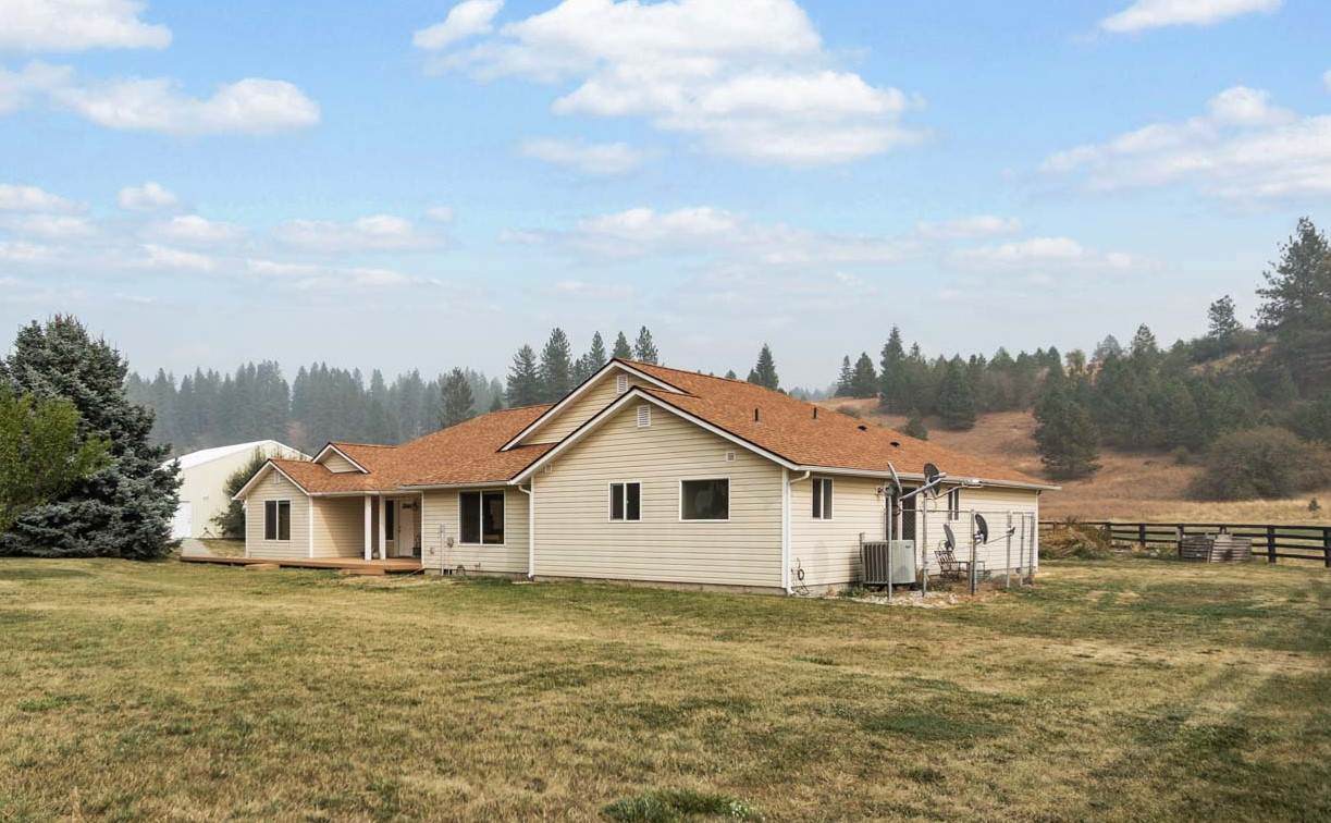 28016 N Elk Chattaroy Rd - Photo 1