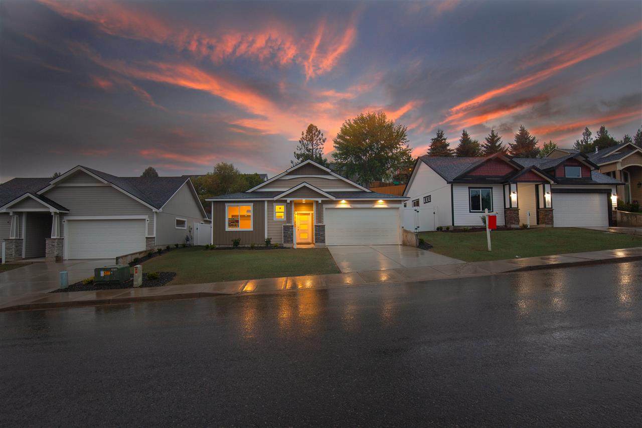 16547 Columbus Dr - Photo 1